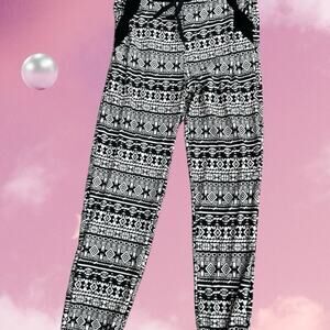 RIV, leggings,  Black cream geometric print, black accent trim, women's size S